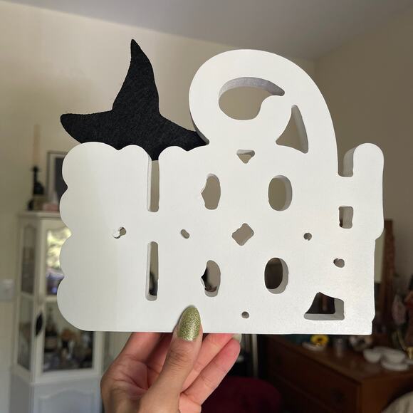 Target Hocus Pocus Witch Hat Table Top Sign Halloween Decor NWOT - Picture 3 of 16